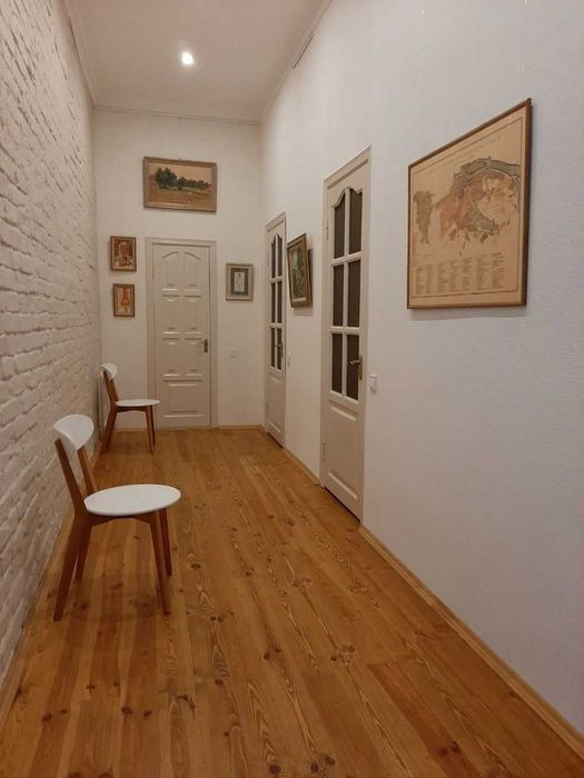 Продажа 2к квартиры в Киеве,  Десятинная ул., 8