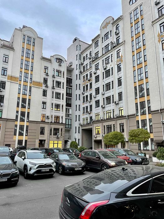 Продажа 3к квартиры в Киеве,  Щекавицкая ул., 30/39 3