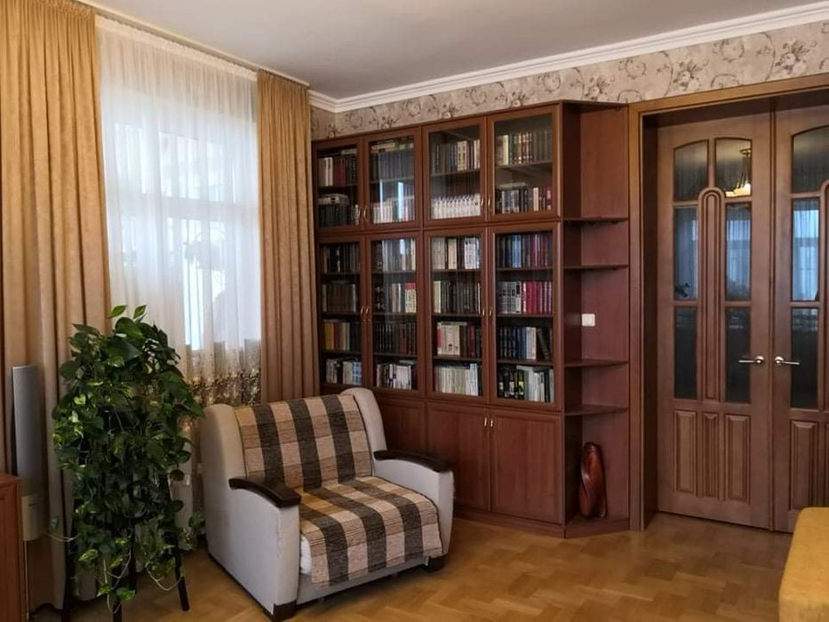 Продажа 3к квартиры в Киеве,  Обсерваторная ул., 7 2