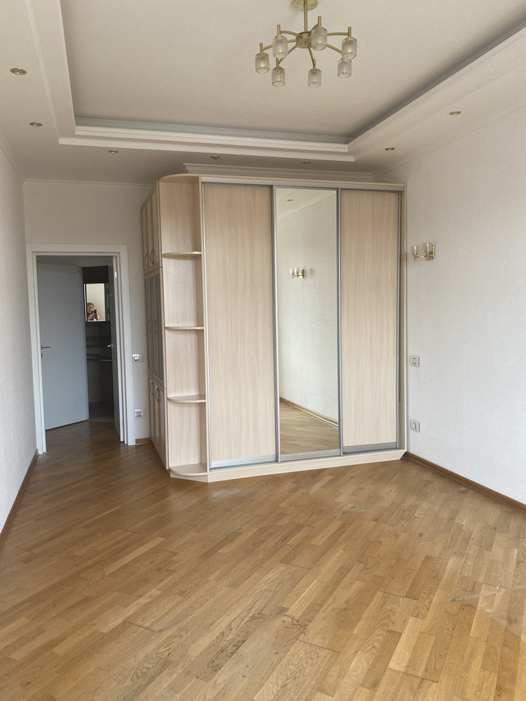 Продажа 3к квартиры в Киеве,  Гончара Олеся ул., 35 4