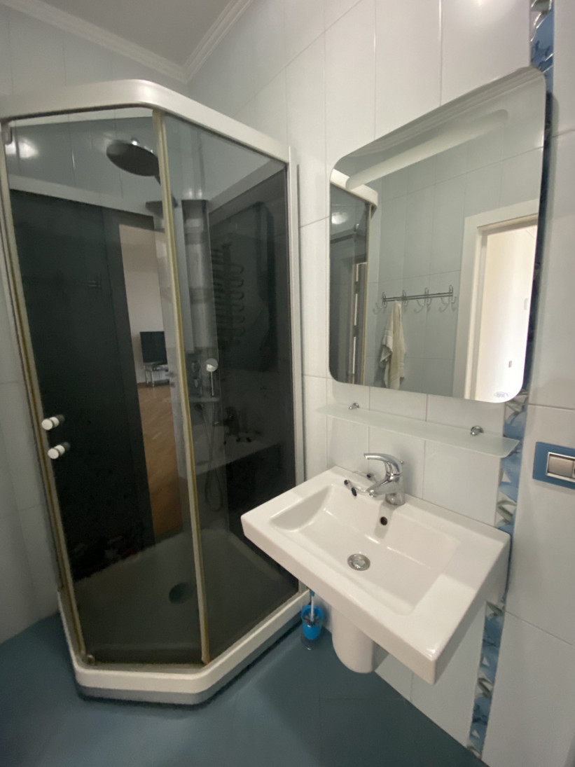 Продажа 3к квартиры в Киеве,  Гончара Олеся ул., 35 7