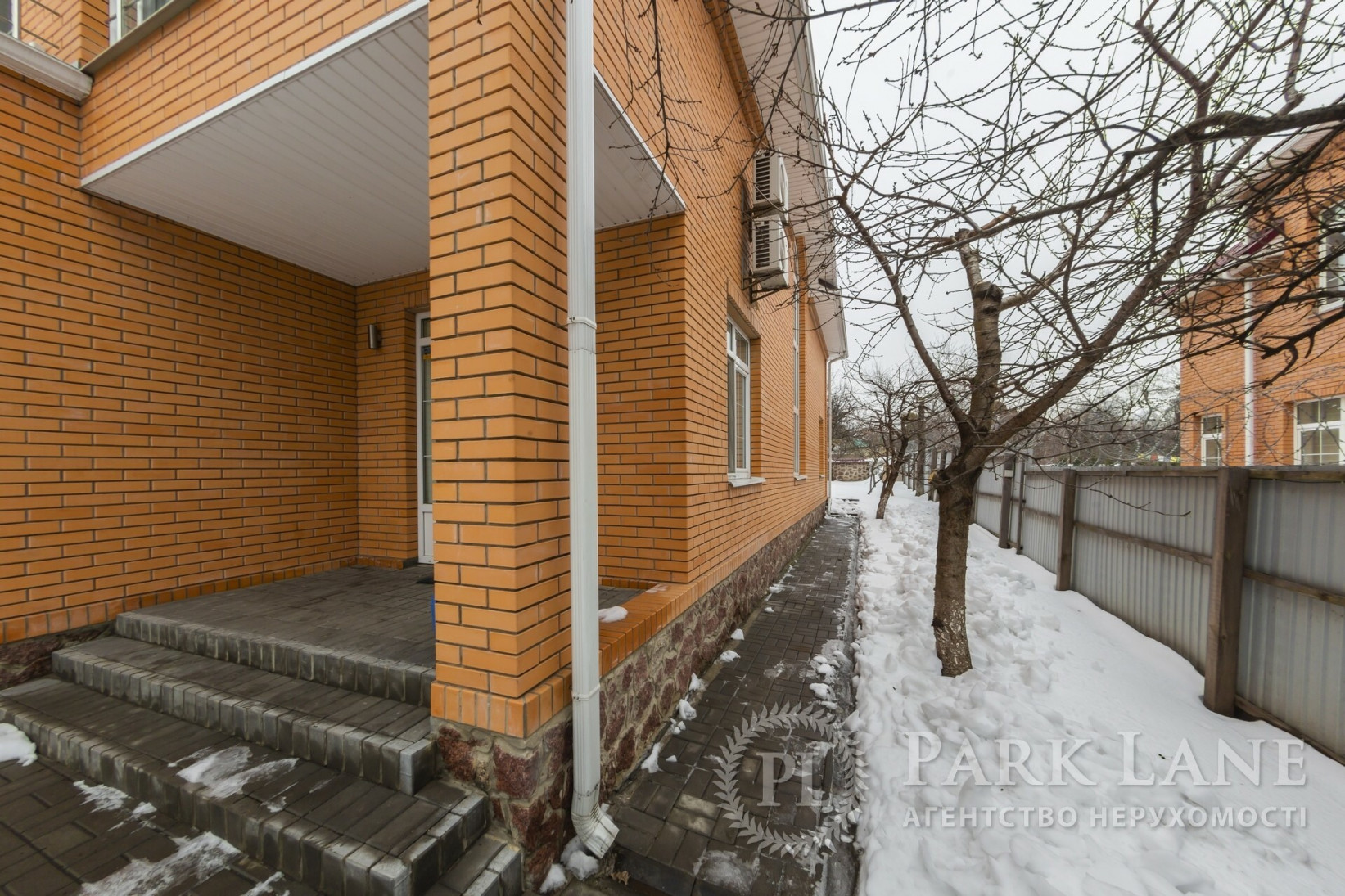 Аренда 4к дома в Киеве,  Верхнегорская ул., 36