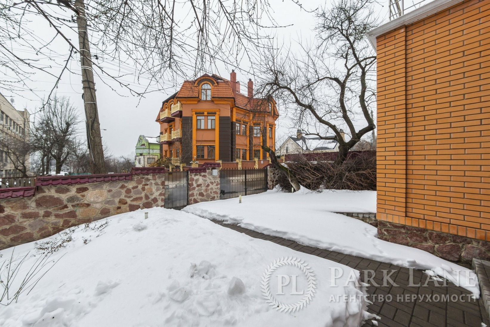 Аренда 4к дома в Киеве,  Верхнегорская ул., 37