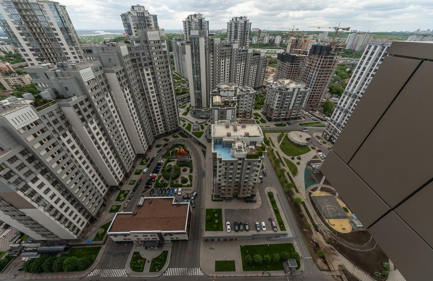 Аренда 3к квартиры в Киеве,  Драгомирова Михаила ул., 4Б 27