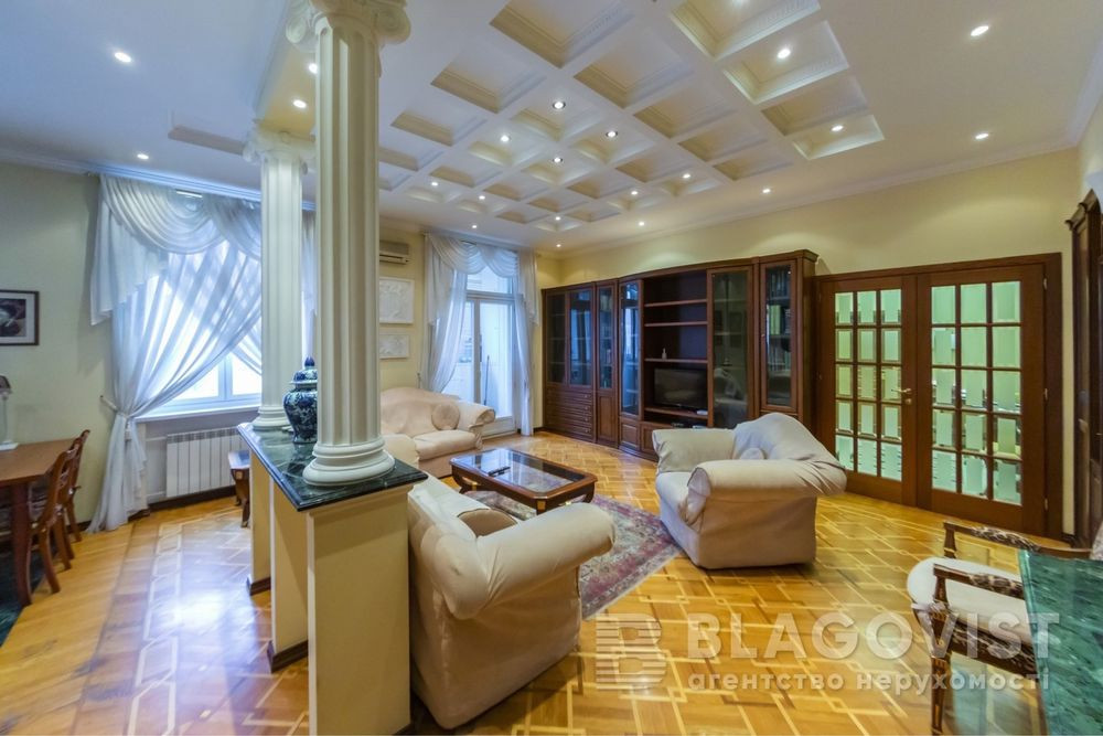 Продажа 3к квартиры в Киеве,  Коцюбинского Михаила ул., 2 2