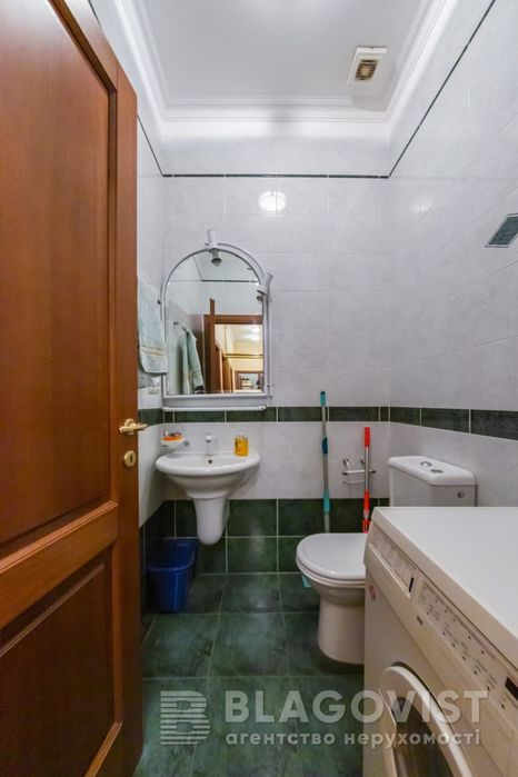 Продажа 3к квартиры в Киеве,  Коцюбинского Михаила ул., 2 10