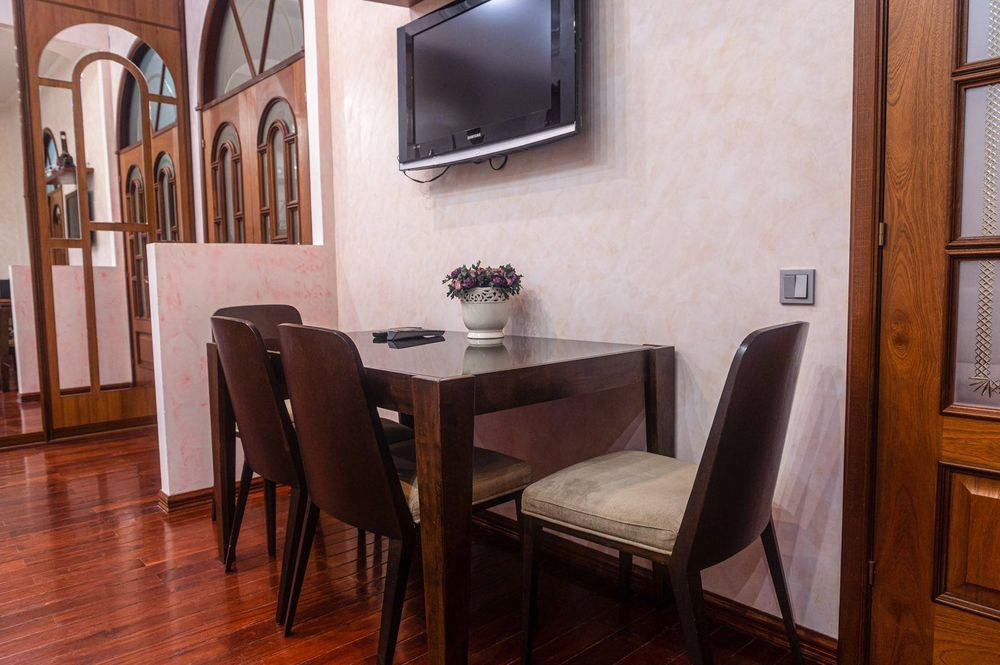Продажа 3к квартиры в Киеве,  Крещатик ул., 15 5