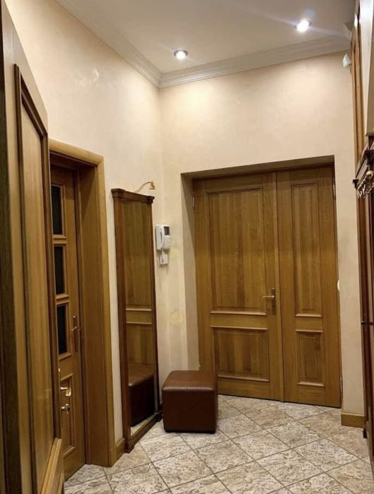 Продажа 2к квартиры в Киеве,  Банковая ул., 1/10 7
