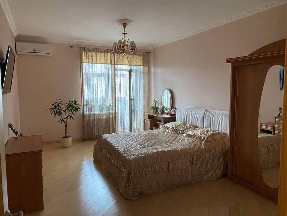 Аренда 3к квартиры в Киеве,  Щекавицкая ул., 30/39 2