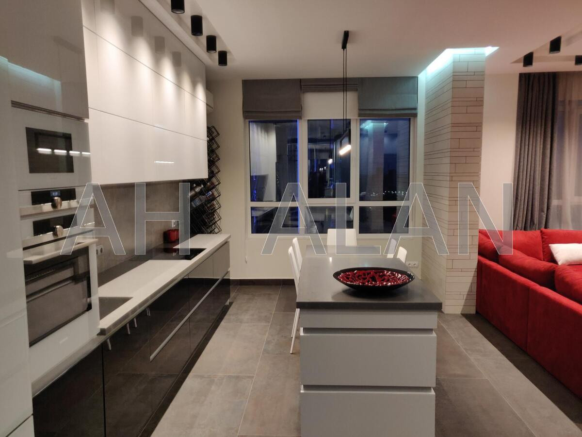 Продажа 3к квартиры в Киеве,  ЖК Централ Парк, Джона Маккейна ул. (Кудри Ивана ул.), 7 0