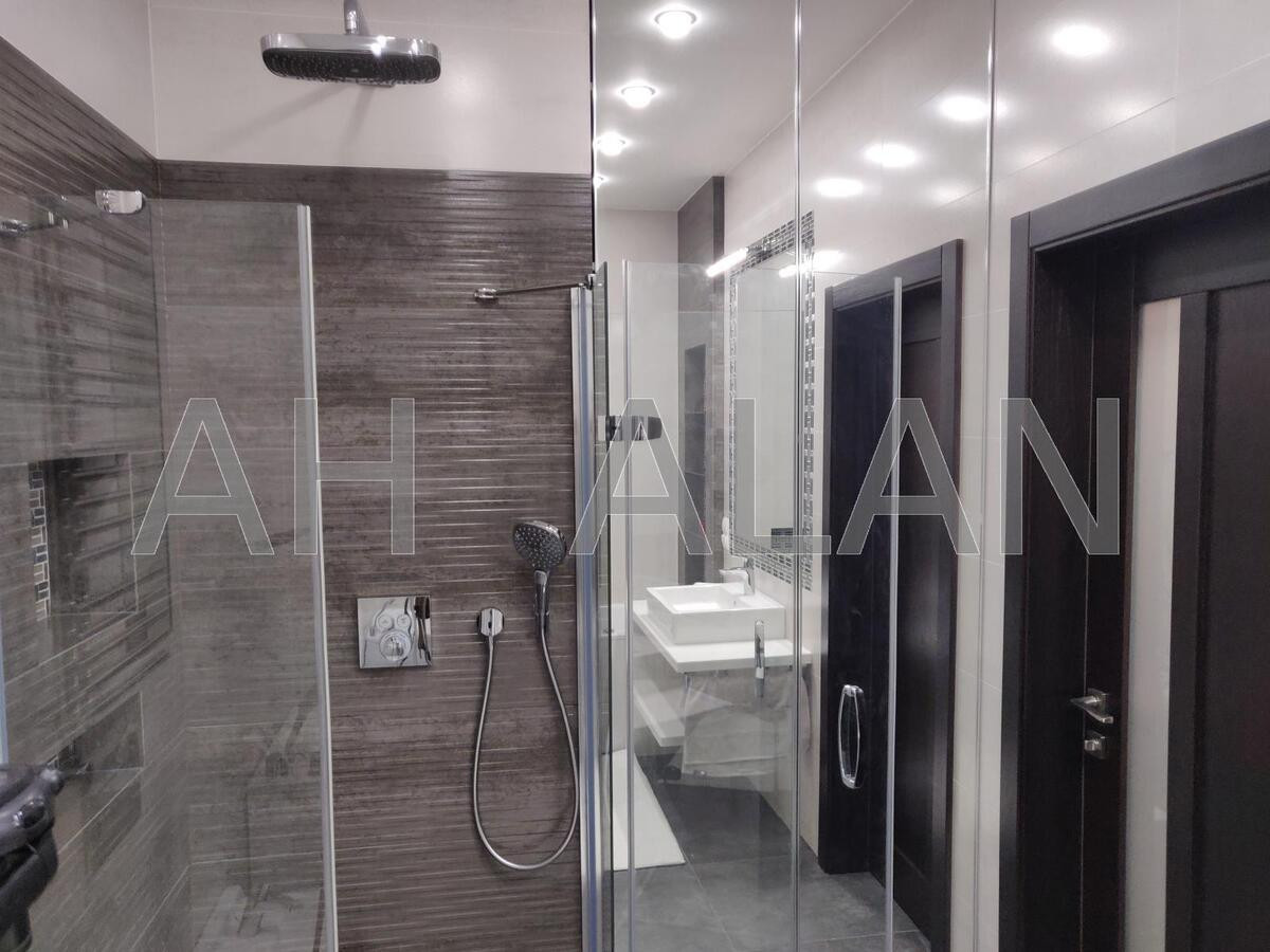 Продажа 3к квартиры в Киеве,  ЖК Централ Парк, Джона Маккейна ул. (Кудри Ивана ул.), 7 23