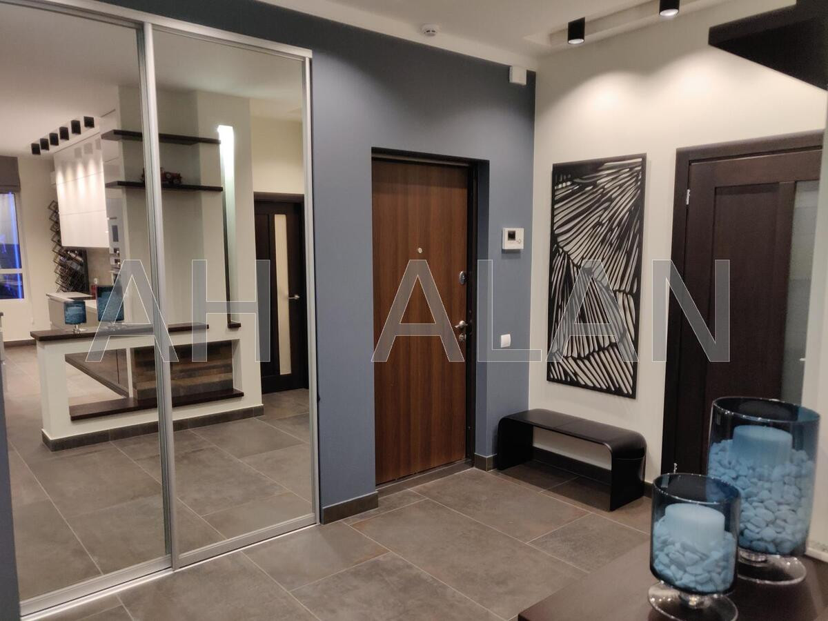 Продажа 3к квартиры в Киеве,  ЖК Централ Парк, Джона Маккейна ул. (Кудри Ивана ул.), 7 30