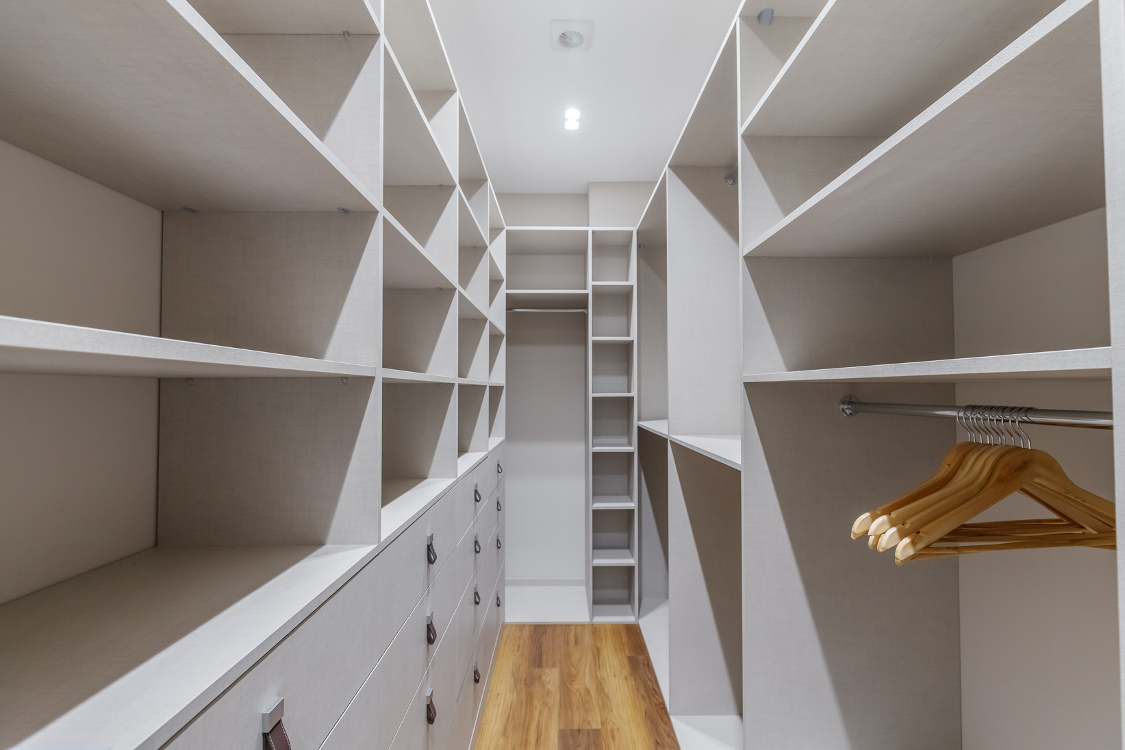 Аренда 4к квартиры в Киеве,  КД Арч Хаус, Пирогова ул., 2/37Б 27