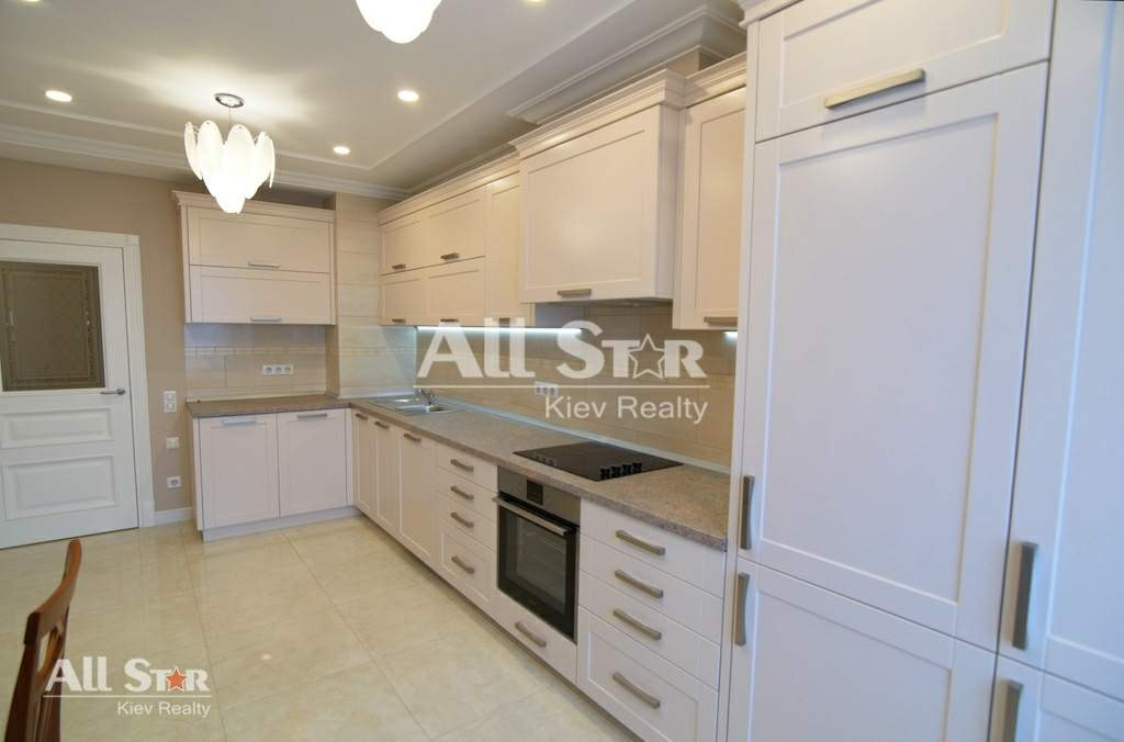 Продажа 4к квартиры в Киеве,  Дмитриевская ул., 75 11