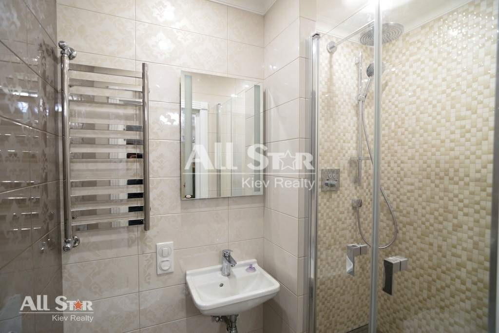 Продажа 4к квартиры в Киеве,  Дмитриевская ул., 75 14