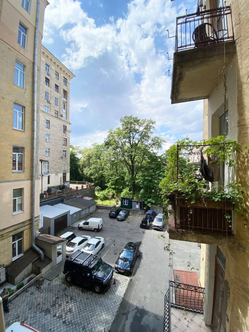 Аренда 3к квартиры в Киеве,  Заньковецкой ул., 6 3