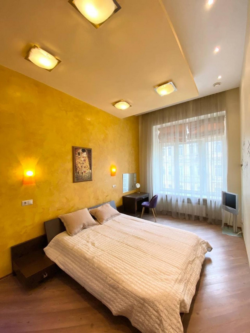 Аренда 3к квартиры в Киеве,  Заньковецкой ул., 6 13