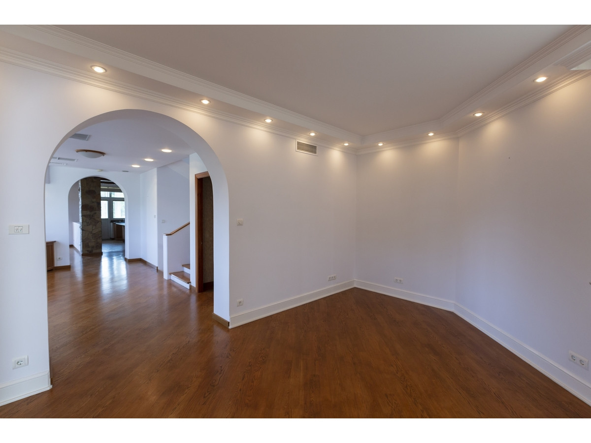 Аренда 9к дома в Киеве,  Редутный пер., 7 11