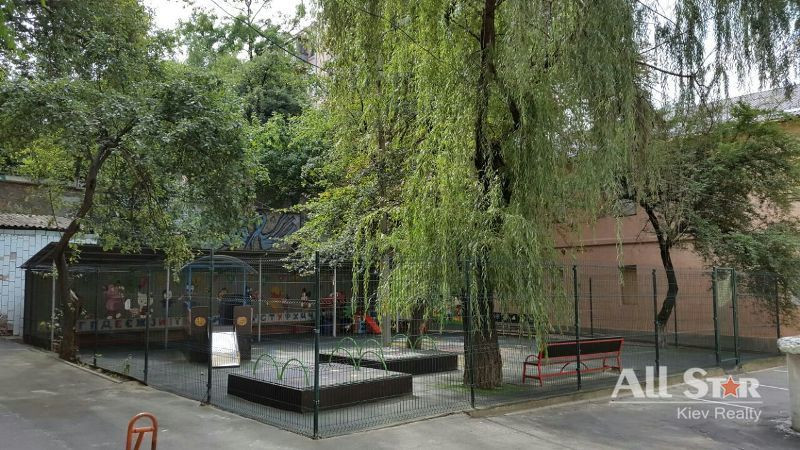 Аренда 4к квартиры в Киеве,  Богдана Хмельницкого ул., 61 1