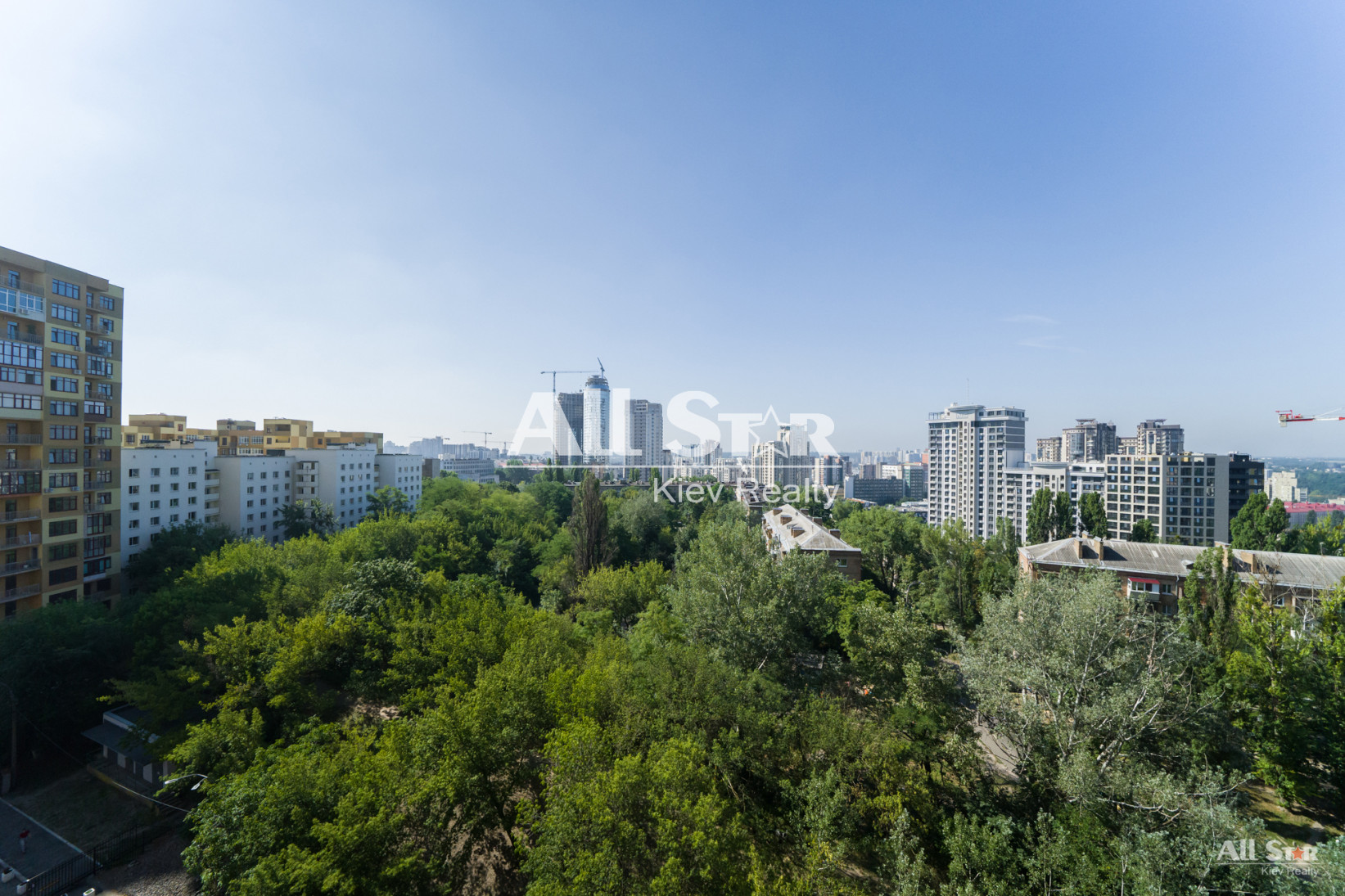 Аренда 3к квартиры в Киеве,  Коновальца ул. (Щорса ул.), 36В 2