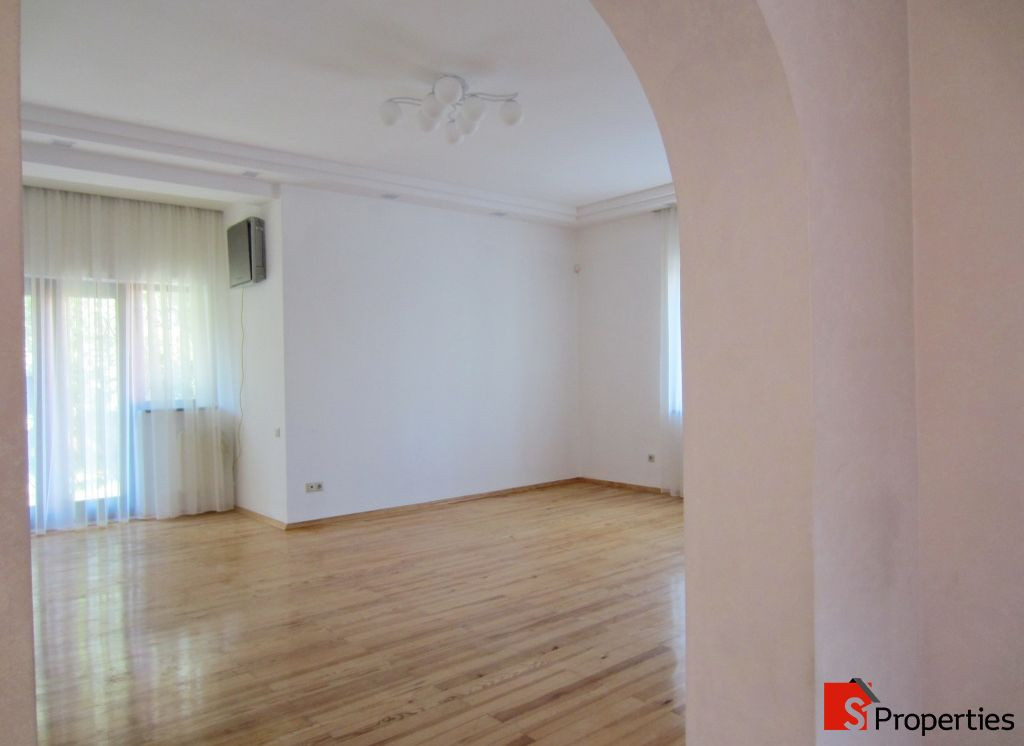 Аренда 5к дома в Киеве,  Яготинская ул., 5 30
