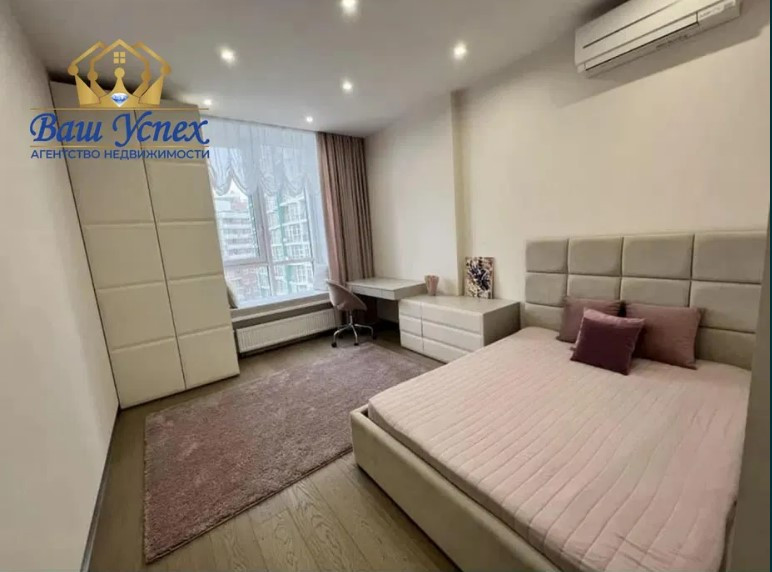 Продажа 3к квартиры в Киеве,  ЖК Централ Парк, Джона Маккейна ул. (Кудри Ивана ул.), 7 7
