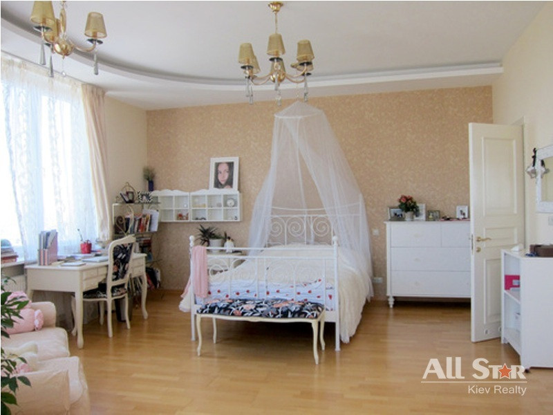 Аренда 4к квартиры в Киеве,  Несторiвський провулок, 6 1