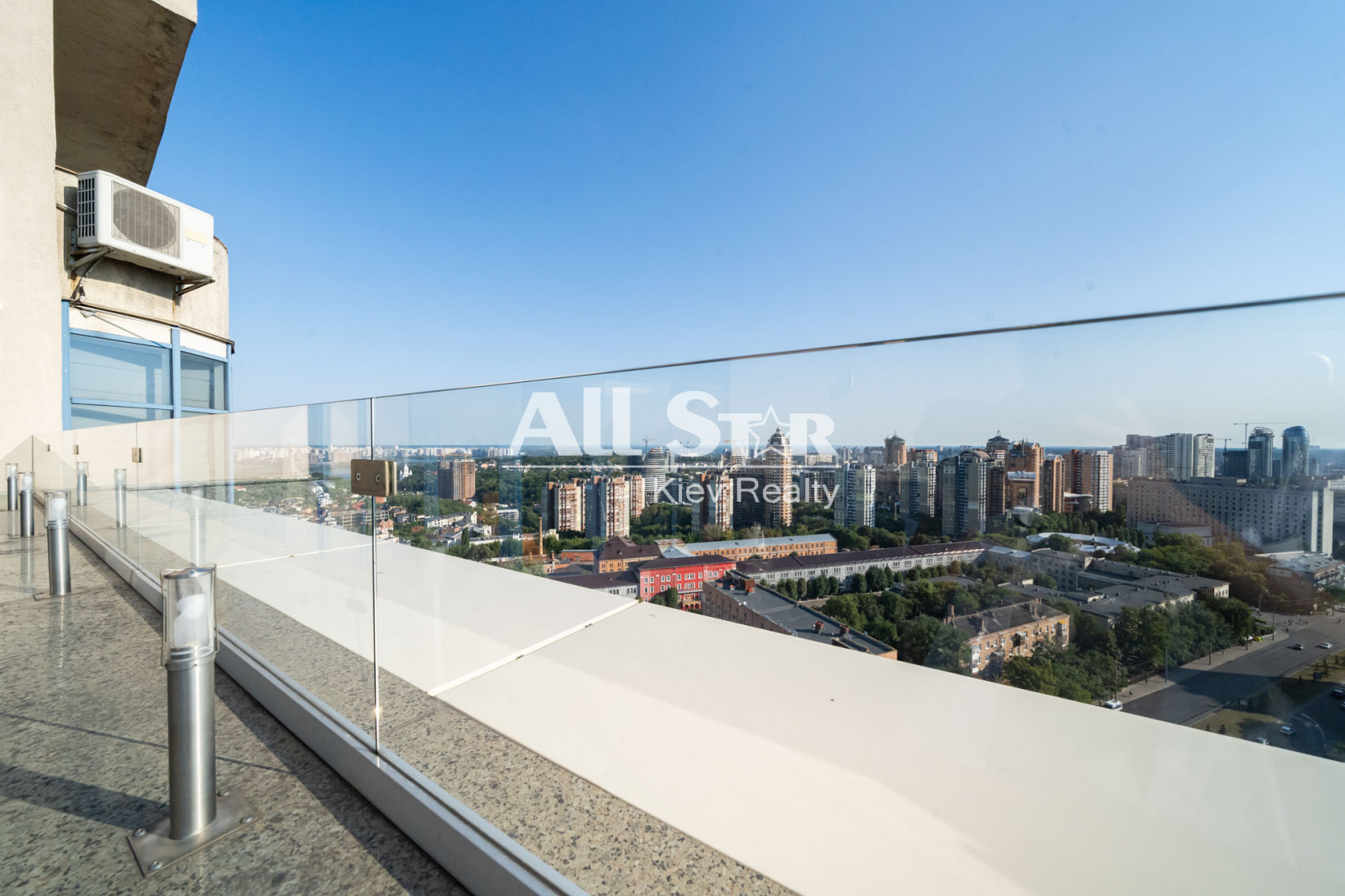 Продажа 5к квартиры в Киеве,  Московская ул., 46/2 18