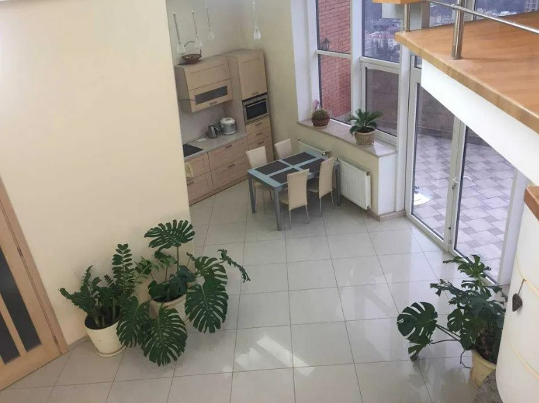 2 BD Apartment for rent in Kiev, Pecherskiy district, 31/11