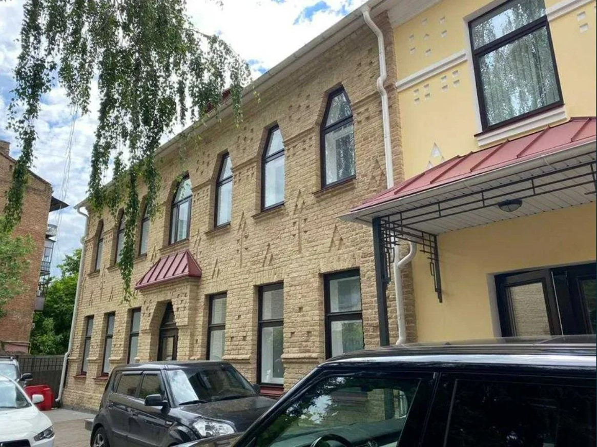 Аренда здания в Киеве,  Львовская пл., 9
