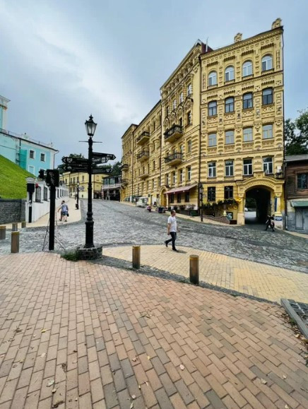 Продажа 6к квартиры в Киеве,  Андреевский спуск, 34 0