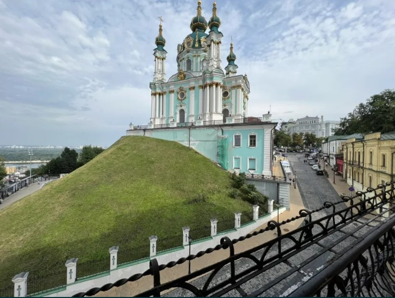 Продажа 6к квартиры в Киеве,  Андреевский спуск, 34 1