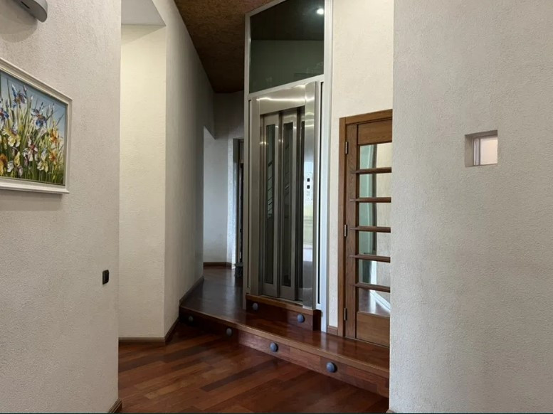 Продажа 6к квартиры в Киеве,  Андреевский спуск, 34 12
