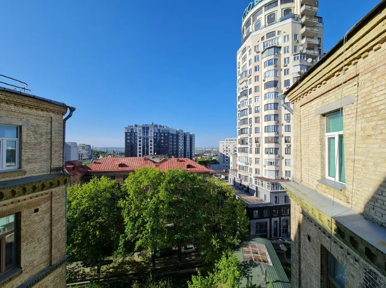 Продажа 2к квартиры в Киеве,  Сечевых стрельцов ул. (Артема ул.), 12 17