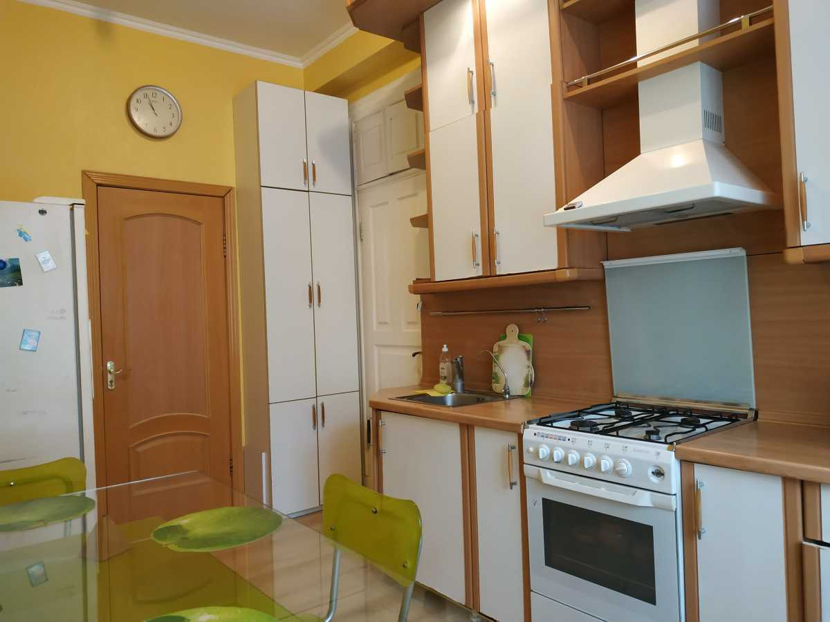 Продажа 3к квартиры в Киеве,  Малоподвальная ул., 4 2