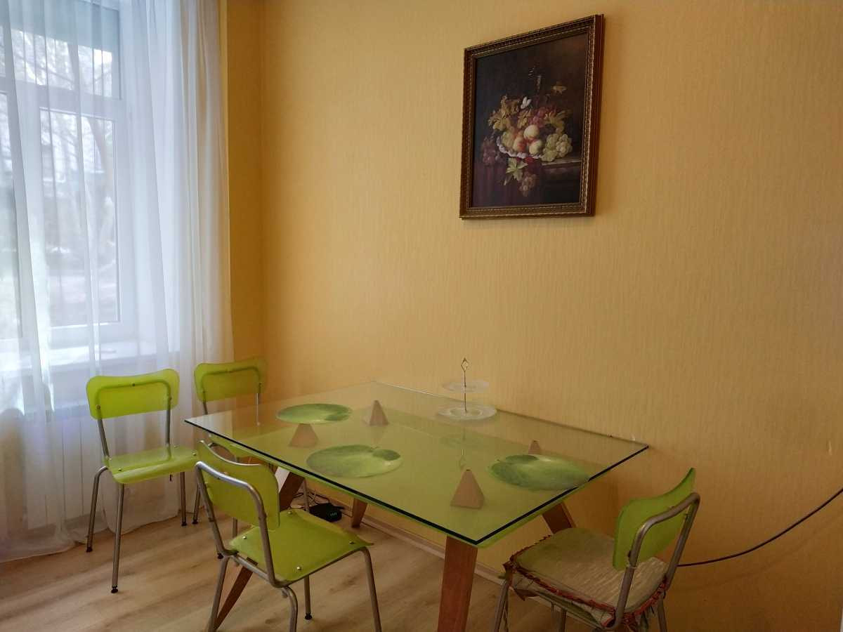 Продажа 3к квартиры в Киеве,  Малоподвальная ул., 4 3