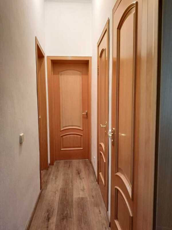 Продажа 3к квартиры в Киеве,  Малоподвальная ул., 4 6