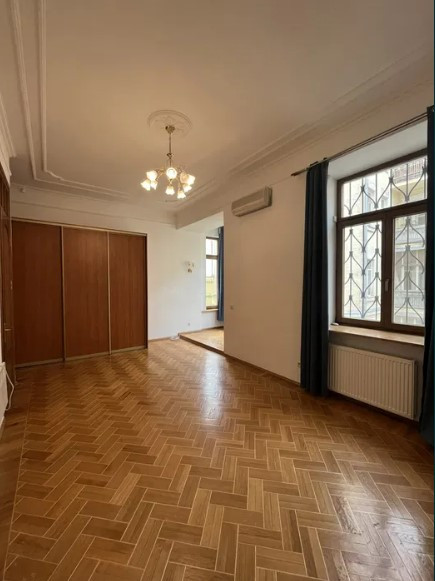 Аренда 5к квартиры в Киеве, Пушкинская ул., 10