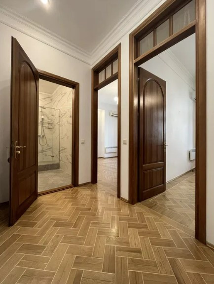 Аренда 5к квартиры в Киеве, Пушкинская ул., 18
