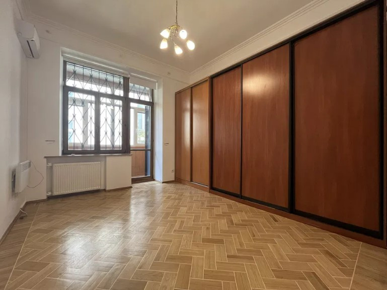 Аренда 5к квартиры в Киеве, Пушкинская ул., 20