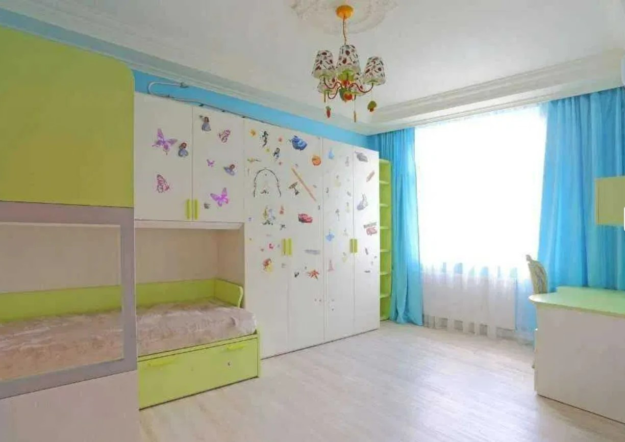 Аренда 3к квартиры в Киеве,  Старонаводницкая ул., 6Б 3