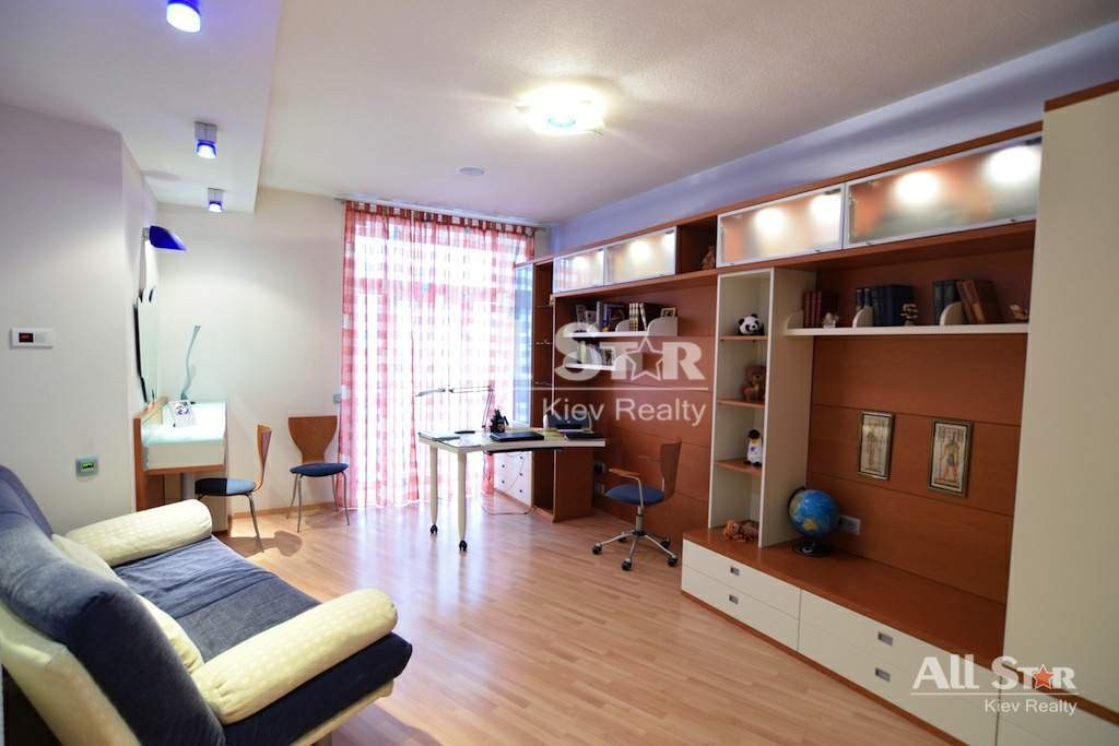 Продажа 3к квартиры в Киеве,  Конисского Александра ул. (Тургеневская ул.), 45-49 1