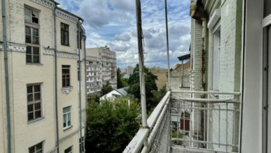 Гончара Олеся ул. 32Б sub 18