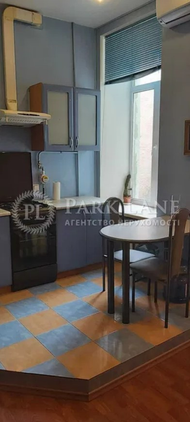 Продажа 3к квартиры в Киеве,  Михайловская ул., 1