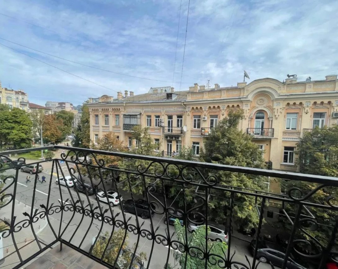 Продажа 2к квартиры в Киеве,  Лысенко ул., 16