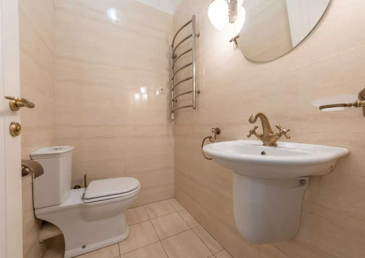 Продажа 5к квартиры в Киеве,  Леонтовича ул., 6А 4