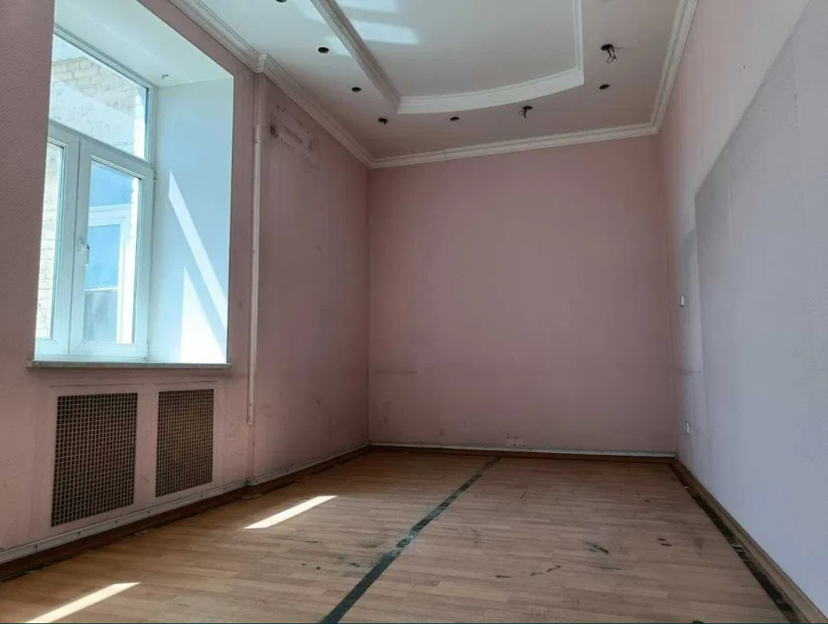 Продажа 5к квартиры в Киеве, Костёльная ул., 6 12