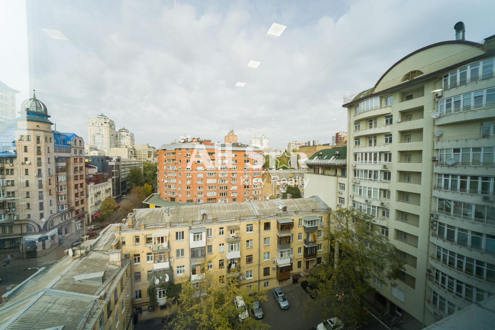 Аренда 4к квартиры в Киеве,  Тургеневская ул., 46/11 1