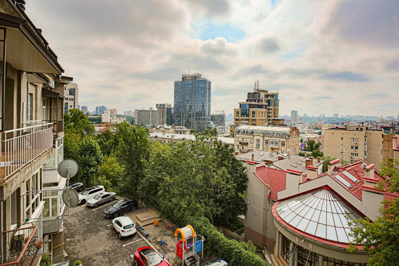 Аренда 4к квартиры в Киеве,  Козловского переулок, 2 1
