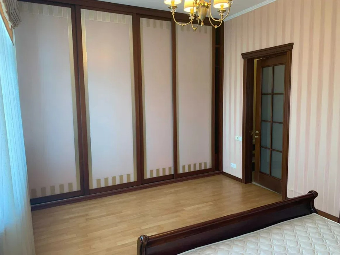 Продажа 2к квартиры в Киеве,  Пирогова ул., 6Е 6